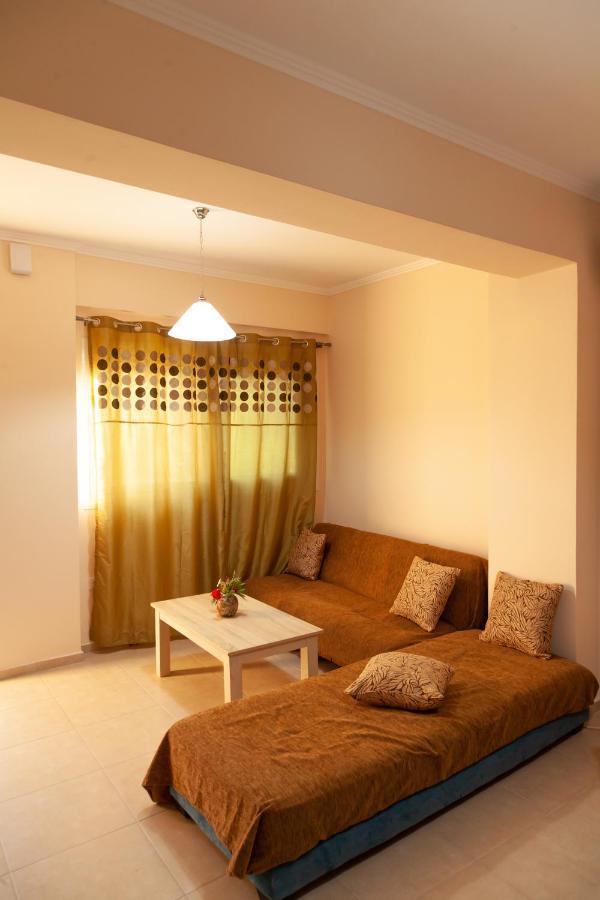 Tsoutsis Apartments Marandokhórion Buitenkant foto